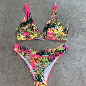New/Unworn Shein bathing suit